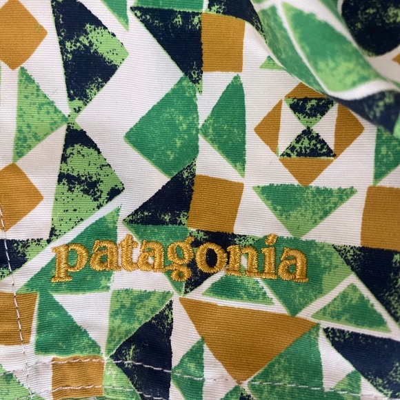 Patagonia Wayfarer geometric green black gold Board Shorts  men sz 38 - Picture 7 of 7